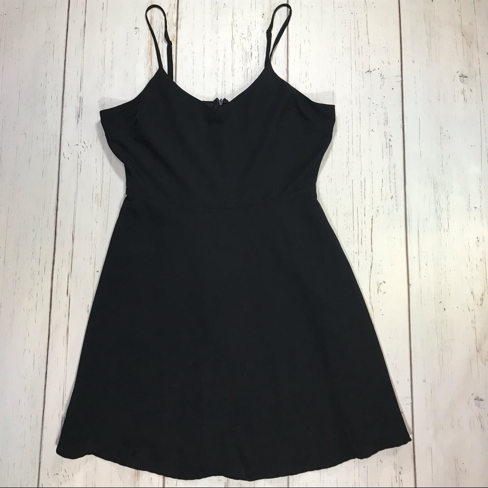 Forever 21 women’s black mini dress size M